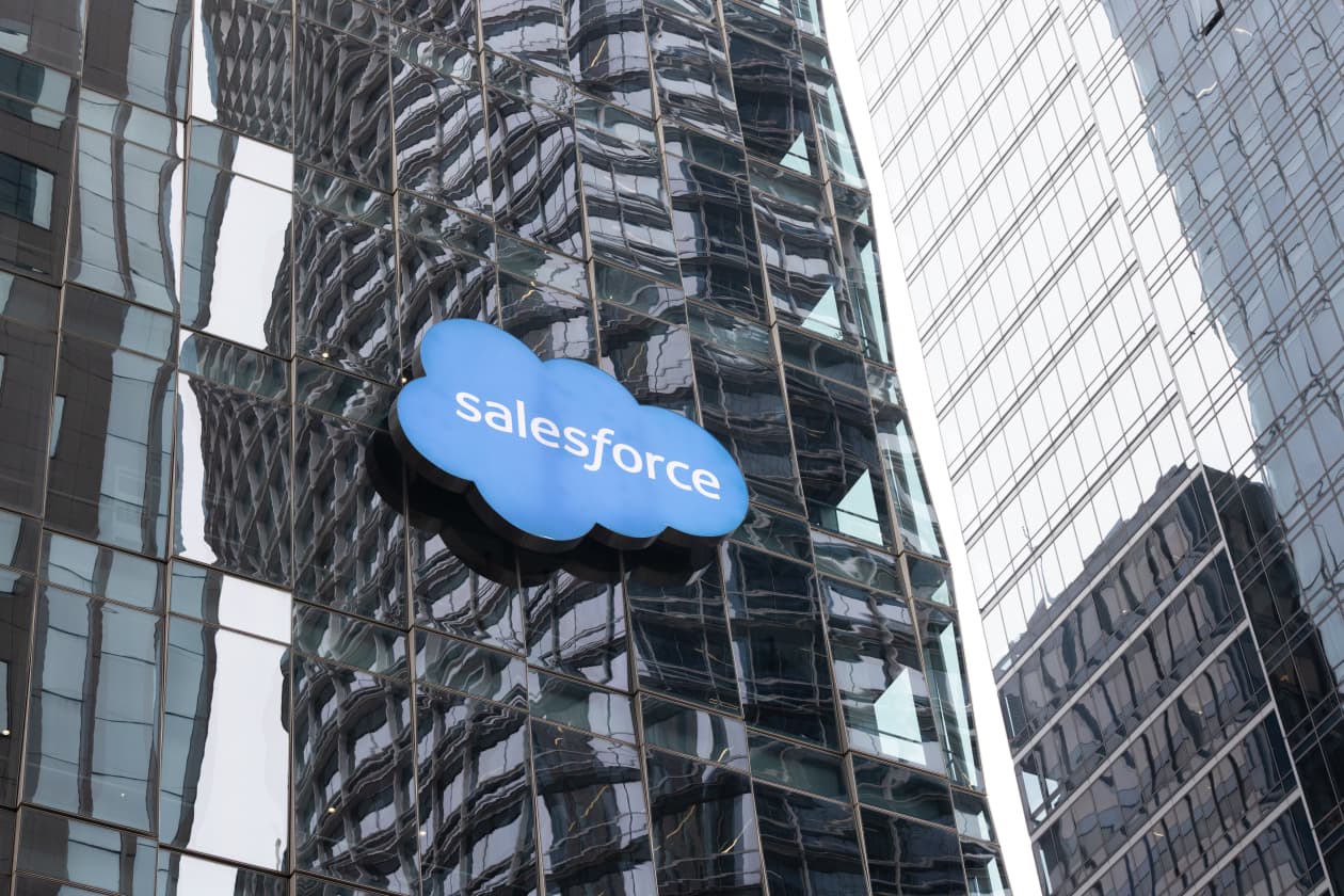 A Salesforce sign on the side of an office building.