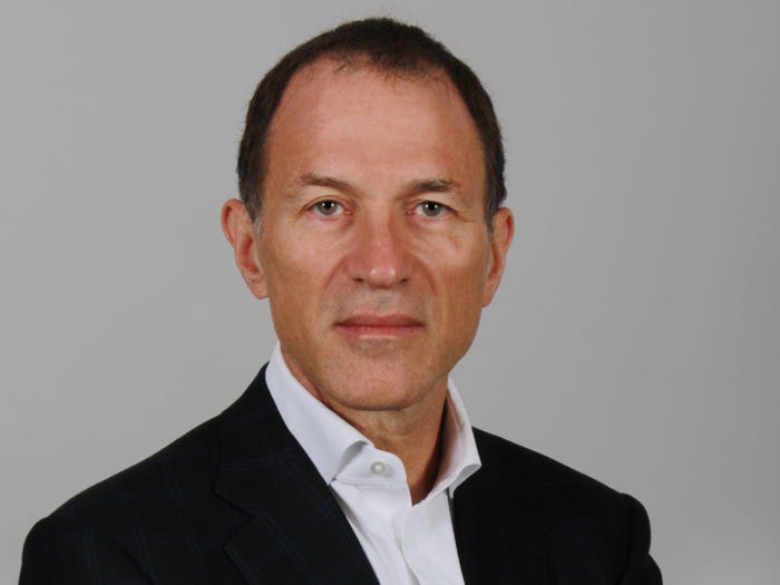 Brevan Howard CEO Aron Landry poses for a corporate portrait