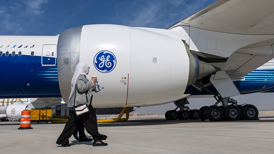 Plane engine with GE logo