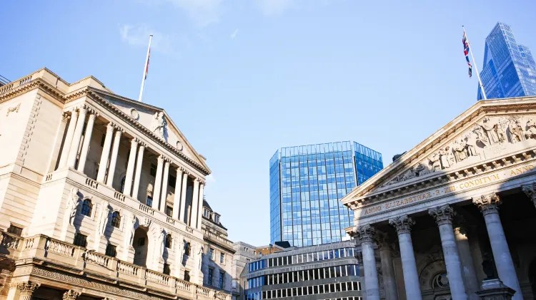 Growth stalls as inflation fears mount